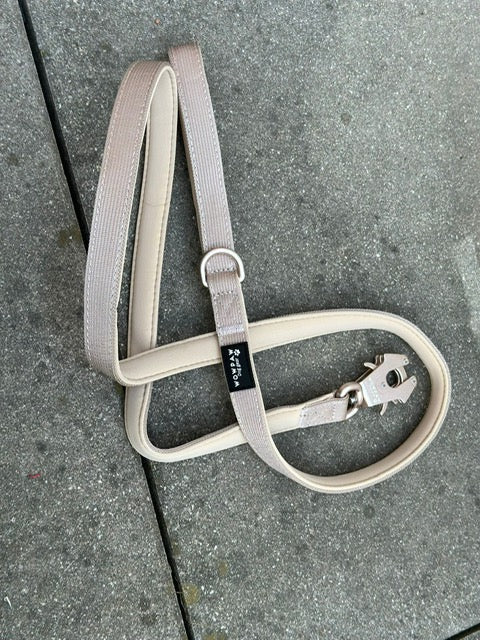 Taktische Hundeleine ULTRA LIGHT XXS Beige Edition – 1,5 m mit Mini-Froschkarabiner
