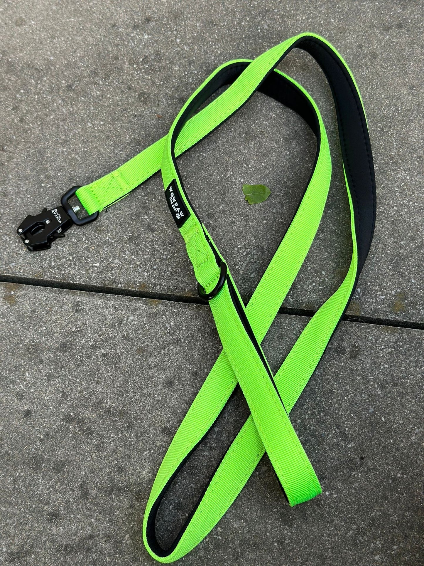 Taktische Hundeleine ULTRA LIGHT XXS Neongrün – 1,5 m mit Mini-Froschkarabiner