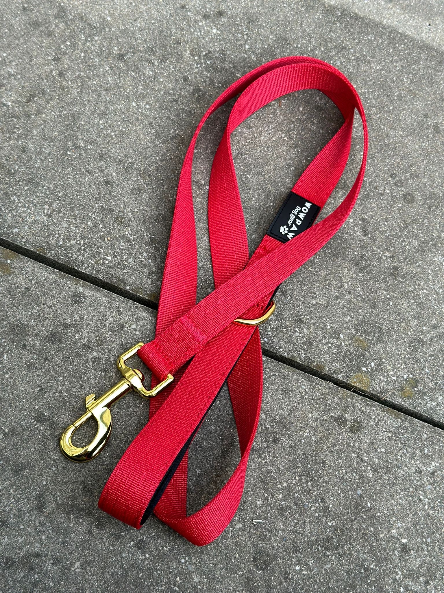 Standard Hundeleine M Länge 1,5m Rot x Gold – Wowpaw Online Shop