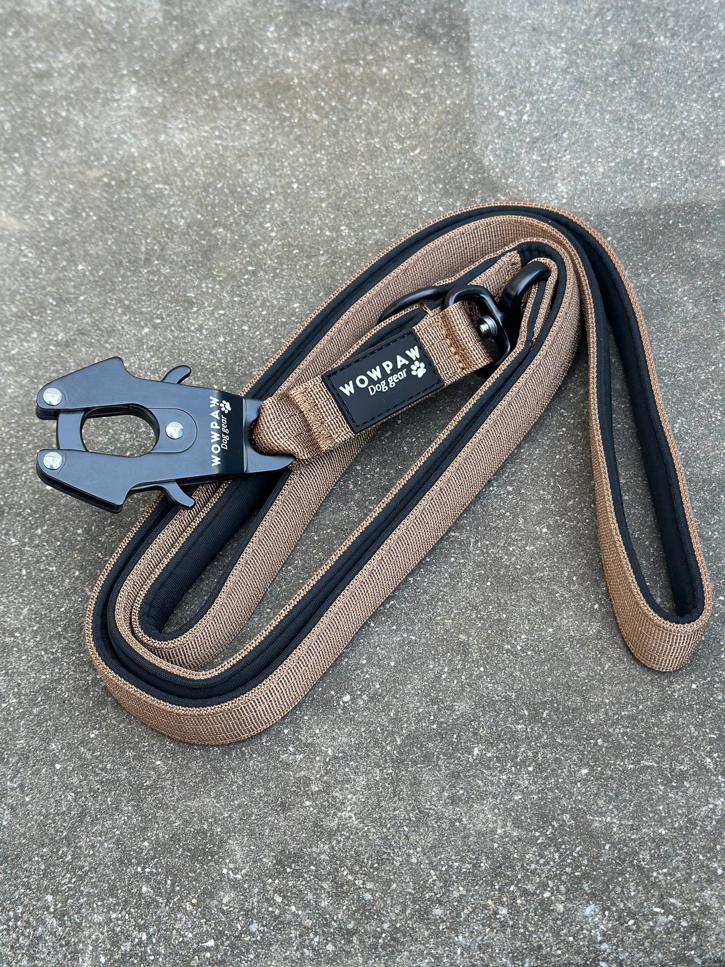 Guinzaglio tattico per cani con moschettone a rana, girevole a 360°, lunghezza 1,8 m, nero