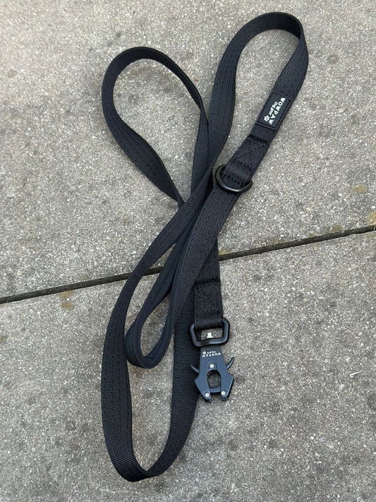 Taktische Hundeleine ULTRA LIGHT SOFTLINE XXS Schwarz – 1,5 m mit Mini-Froschkarabiner