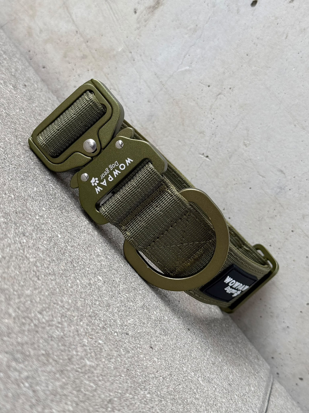 Wysokiej jakości taktyczna obroża dla psa 3,8 cm ULTRA LIGHT, edycja Army Green, rozmiar M, bez uchwytu