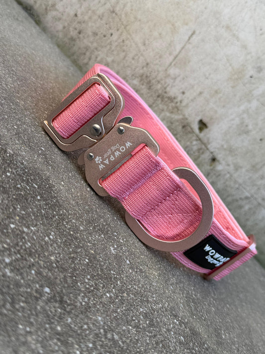 Taktisches Hundehalsband 3,8cm ULTRA LIGHT Rosa Edition Größe M ohne Griff