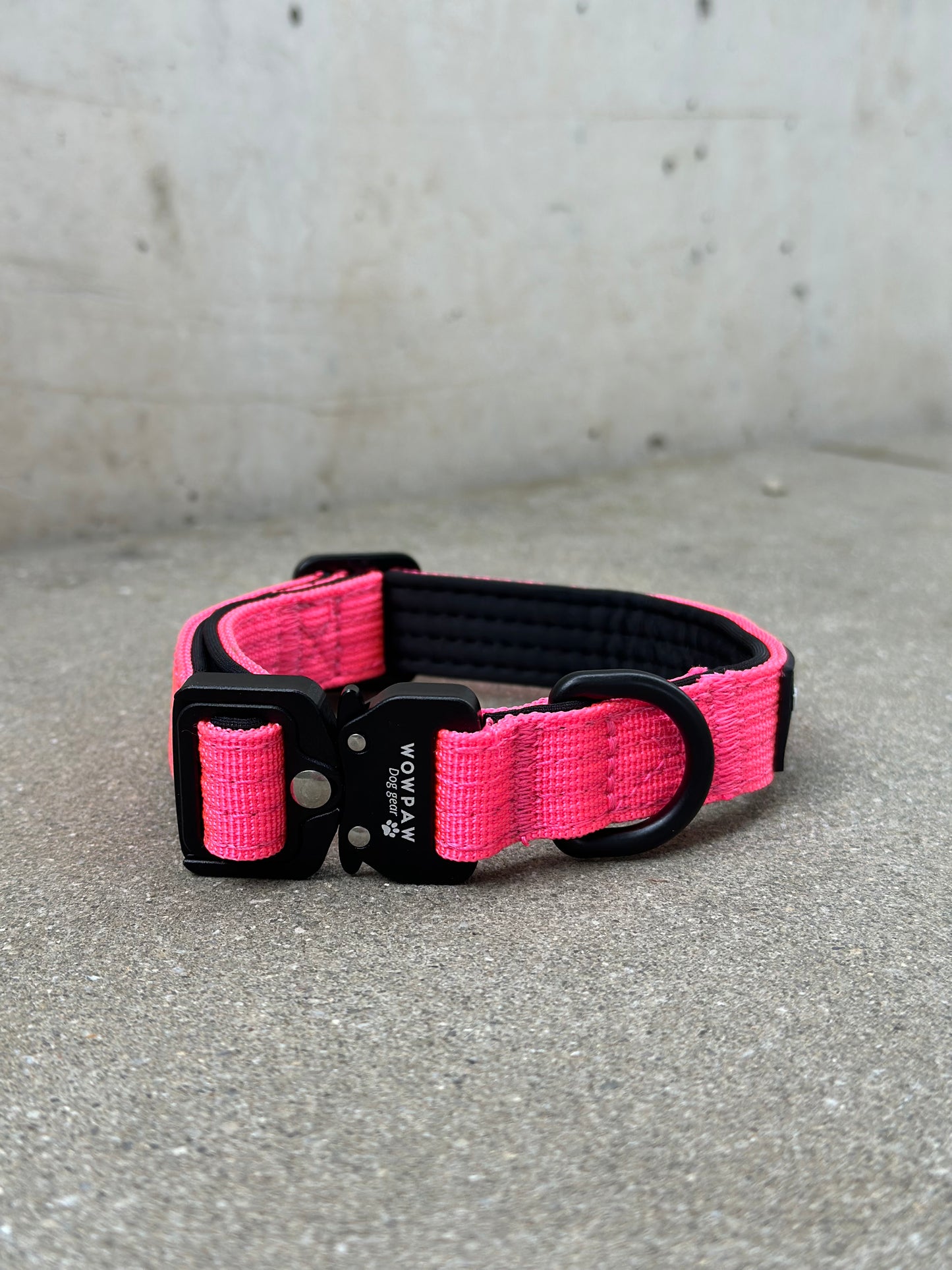 Obroża taktyczna dla psa ULTRA LIGHT Neon Pink XXS