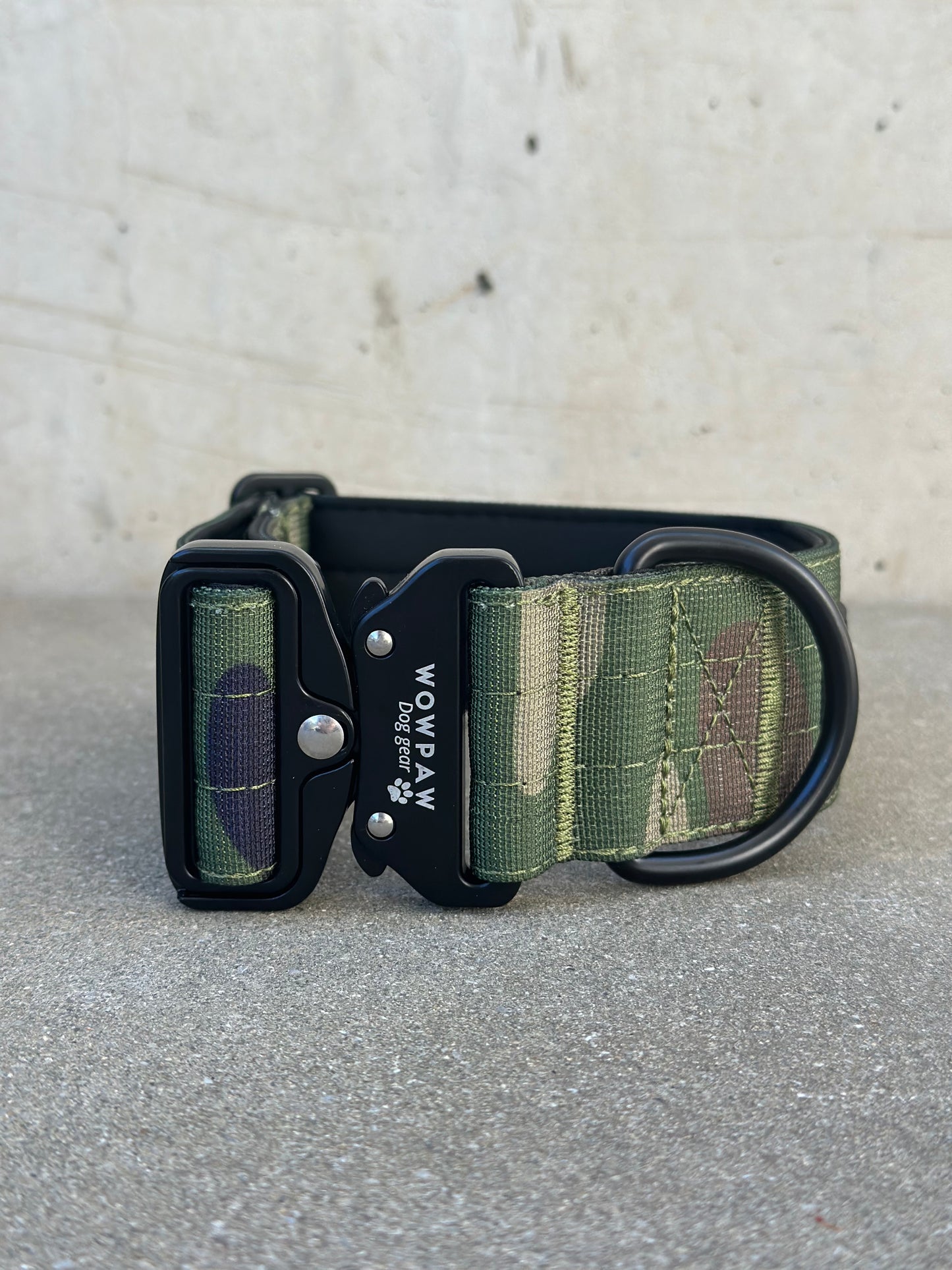 Wysokiej jakości taktyczna obroża dla psa bez uchwytu w kolorze Army Green Camouflage rozmiar M