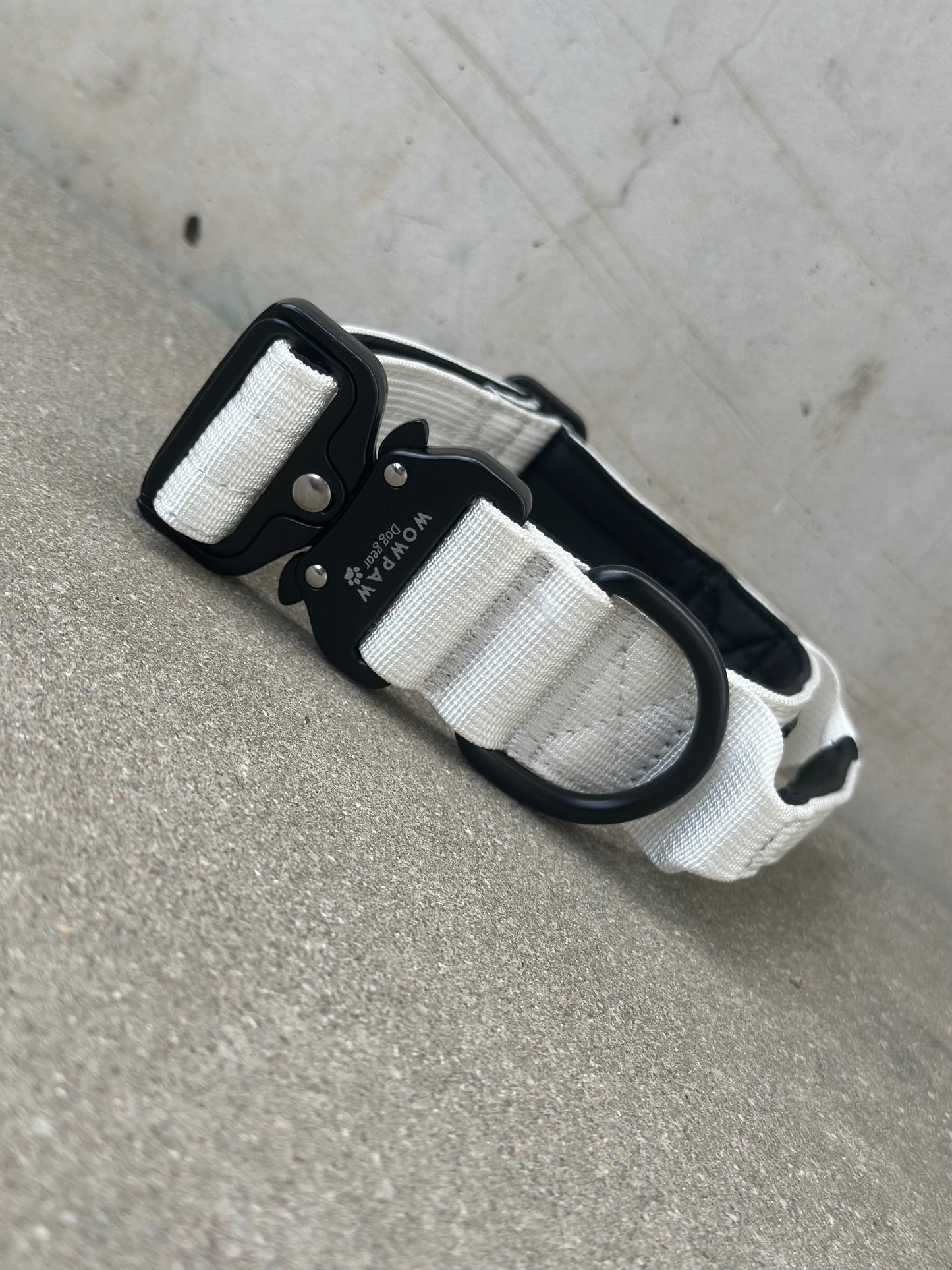 Hochwertiges taktisches Hundehalsband Weiß Größe M Breite 3,8cm