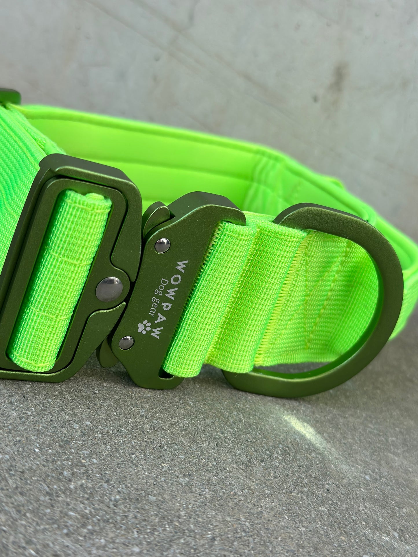 Wysokiej jakości taktyczna obroża dla psa 5cm ULTRA LIGHT Neon Green Edition Rozmiar S