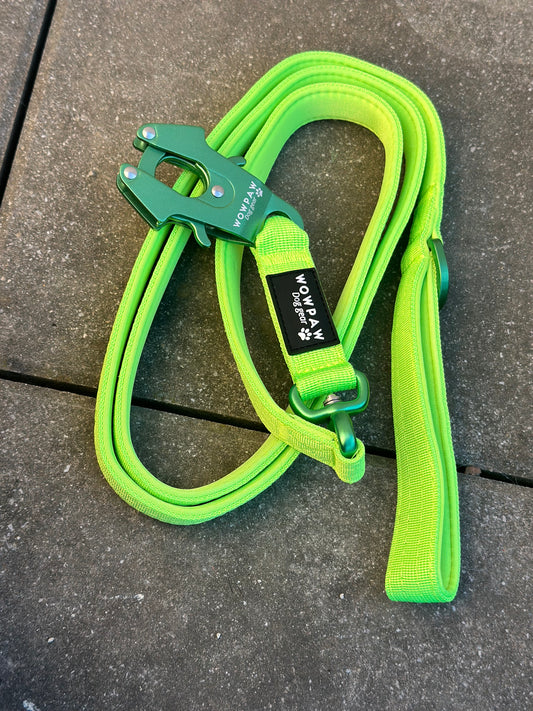 Taktyczna smycz dla psa ULTRA LIGHT Neon Green Edition obracana o 360°, długość 1,8 m