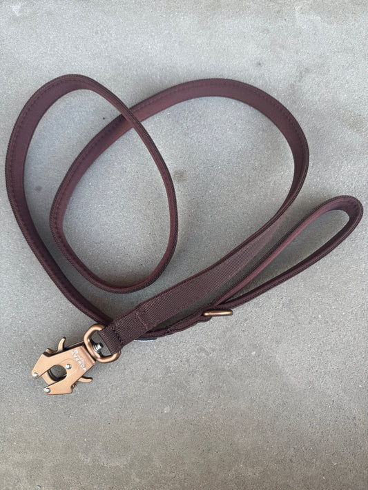 Smycz taktyczna dla psa ULTRA LIGHT Brown, długość 1,5m XS