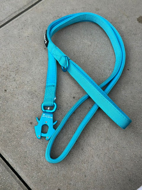 Taktyczna smycz dla psa ULTRA LIGHT Light Blue Edition, długość 1,5m XS